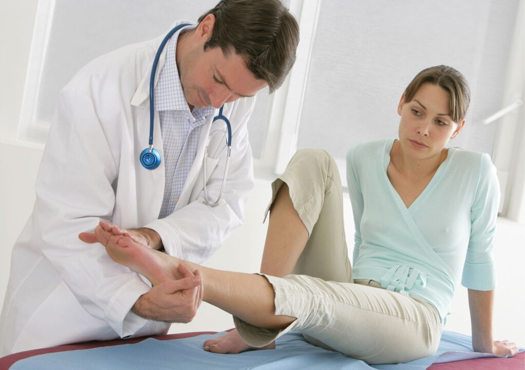 examen médical pour douleur à l'articulation de la hanche